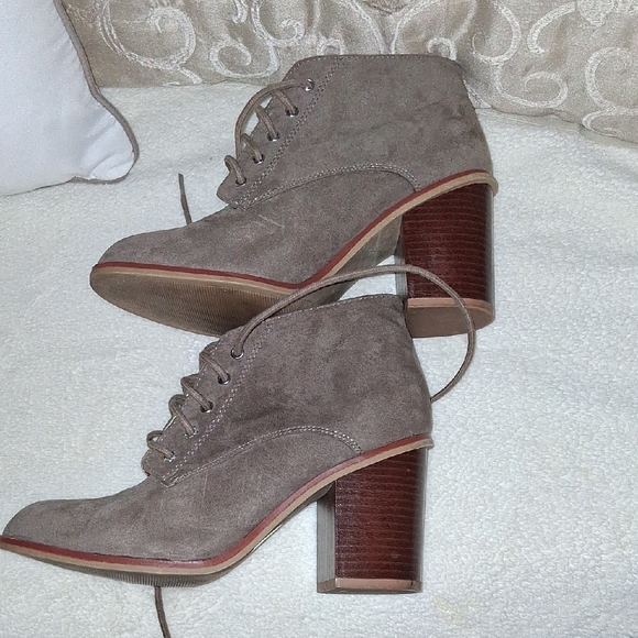 Qupid Shoes - Qupid Grayish Taupe  Lace-Up Heeled Boots